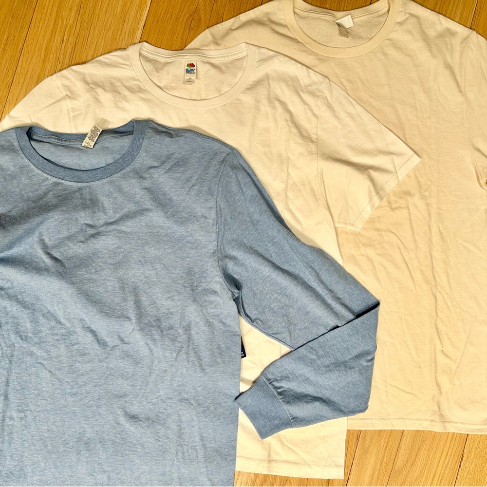 Lot of 3 blank Tshirts